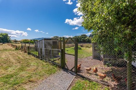 Photo of property in 33 Killalea Place, Paraparaumu, 5032