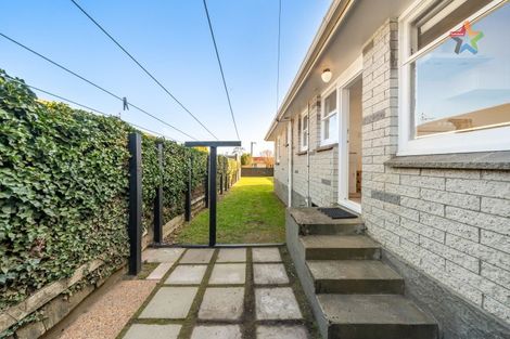 Photo of property in 2/12 Bridge Street, Melling, Lower Hutt, 5010
