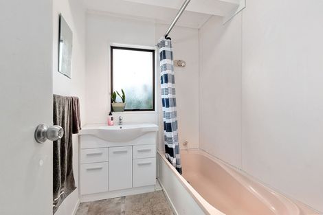 Photo of property in 16 Fitzwilliam Drive, Torbay, Auckland, 0630