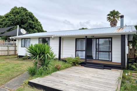 Photo of property in 2/87 Manuroa Road, Takanini, 2112