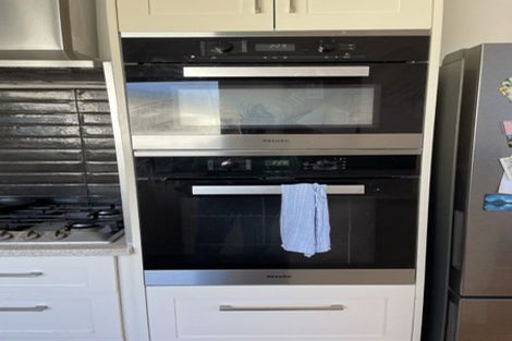 Photo of property in 4 Chorley Grove, Churton Park, Wellington, 6037