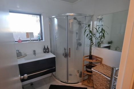 Photo of property in 2/328 Bucklands Beach Road, Bucklands Beach, Auckland, 2012