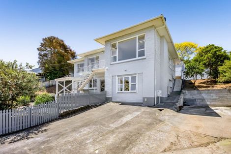 Photo of property in 10 Seymour Street, Waitara, 4320