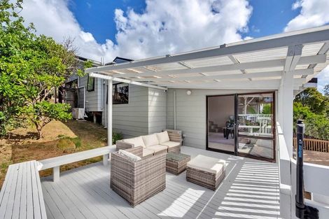 Photo of property in 34 Oaktree Avenue, Browns Bay, Auckland, 0630
