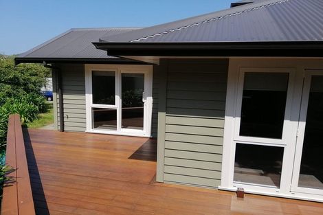 Photo of property in 375 Main Road, Tawa, Wellington, 5028