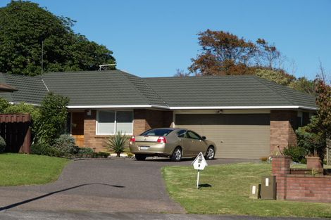 Photo of property in 2/22 Crescent Hills Court, Northpark, Auckland, 2013