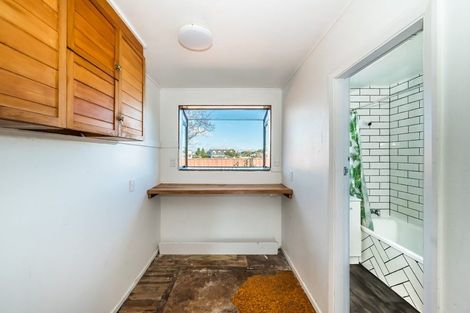 Photo of property in 14 Kowhai Grove, Raumati Beach, Paraparaumu, 5032