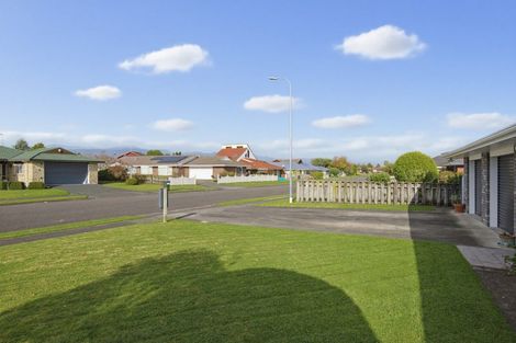Photo of property in 16 Easton Way, Levin, 5510