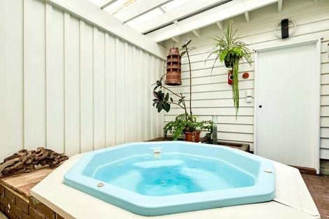 Photo of property in 7 Spencer Street, Crofton Downs, Wellington, 6035
