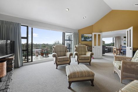 Photo of property in 39 Alec Craig Way, Gulf Harbour, Whangaparaoa, 0930