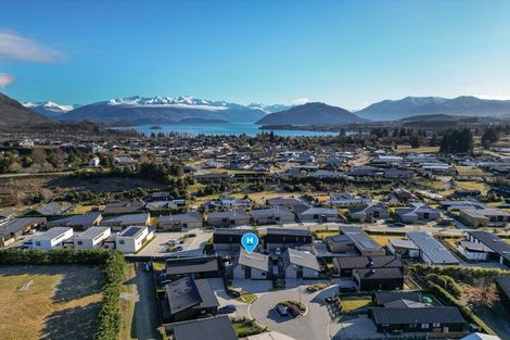 Photo of property in 11 Cleland Close, Wanaka, 9382