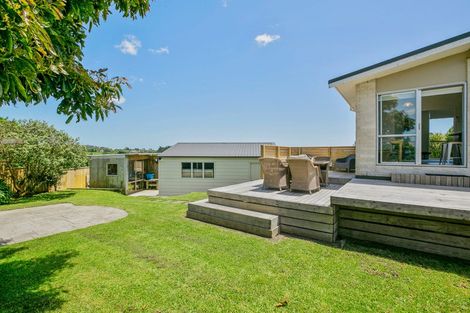 Photo of property in 57 Manu Crescent, Upper Vogeltown, New Plymouth, 4310