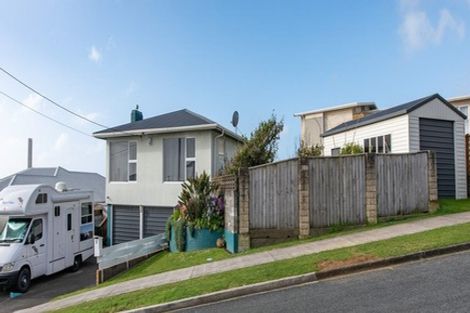 Photo of property in 5 Melrose Street, Spotswood, New Plymouth, 4310