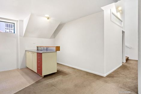 Photo of property in 10/5u Hopper Street, Mount Cook, Wellington, 6011