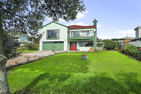 Photo of property in 39 Alec Craig Way, Gulf Harbour, Whangaparaoa, 0930