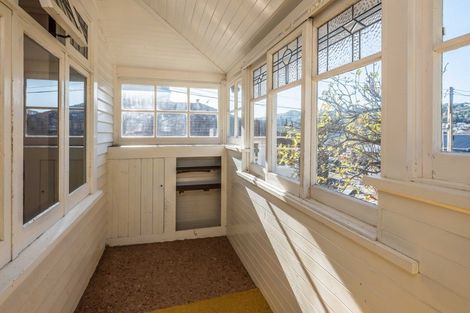 Photo of property in 40 Severn Street, Island Bay, Wellington, 6023