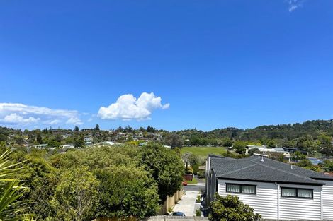 Photo of property in 104 Lantana Road, Green Bay, Auckland, 0604