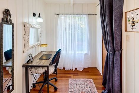 Photo of property in 70 Winara Avenue, Waikanae, 5036