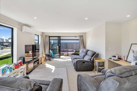 Photo of property in 19 Batchelor Place, Kaiapoi, 7630