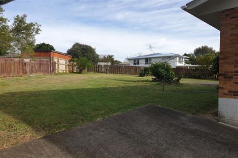 Photo of property in 15 De Thiery Place, Pakuranga Heights, Auckland, 2010