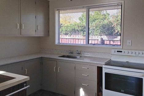 Photo of property in 42 Chipping Lane, Redwood, Christchurch, 8051