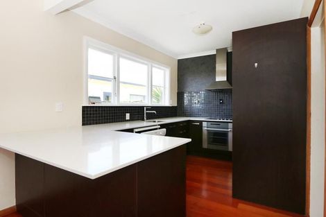 Photo of property in 166 College Street, Awapuni, Palmerston North, 4412