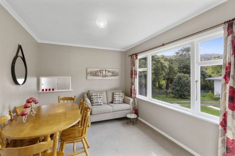 Photo of property in 135 Hine Road, Wainuiomata, Lower Hutt, 5014