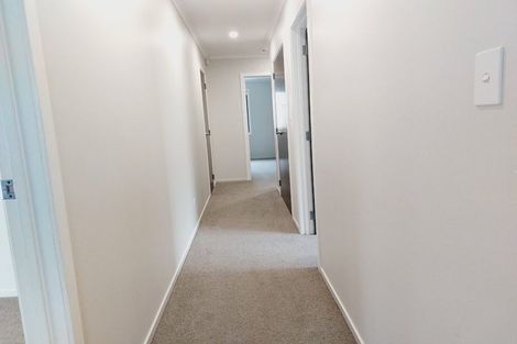 Photo of property in 27 Leathem Crescent, Pokeno, 2402
