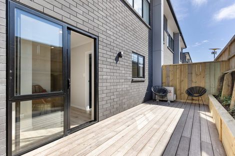 Photo of property in 4 Equine Way, Brookfield, 3110