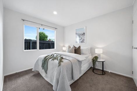 Photo of property in 54 Walworth Avenue, Pakuranga Heights, Auckland, 2010