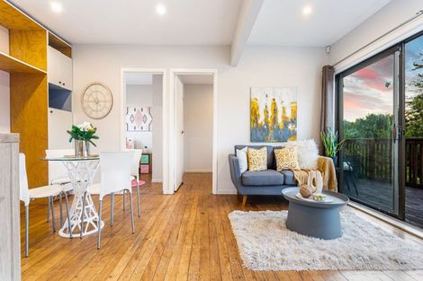 Photo of property in 637 Swanson Road, Swanson, Auckland, 0612