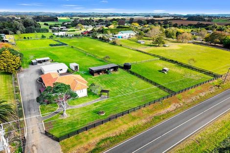 Photo of property in 217 Glenbrook Station Road, Glenbrook, Waiuku, 2681