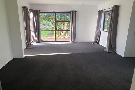 Photo of property in 79 Kitchener Road, Waiuku, 2123