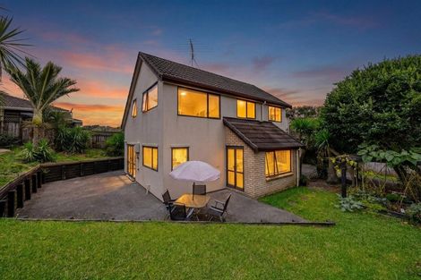 Photo of property in 31d Chieftain Rise, Goodwood Heights, Auckland, 2105