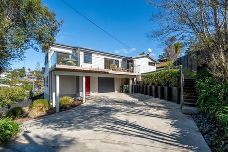 Photo of property in 22 Maori Hut Road, Red Beach, 0932