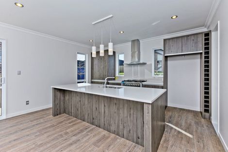 Photo of property in 10 Seafort Lane, Silverdale, 0932