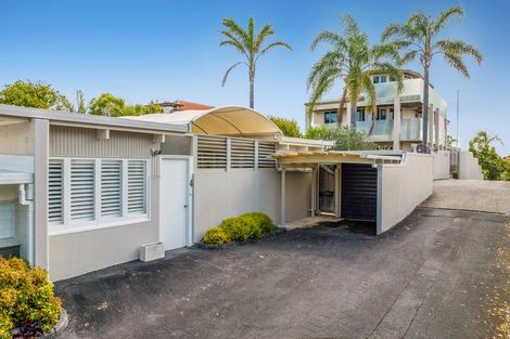Photo of property in 4/252 Hurstmere Road, Takapuna, Auckland, 0622