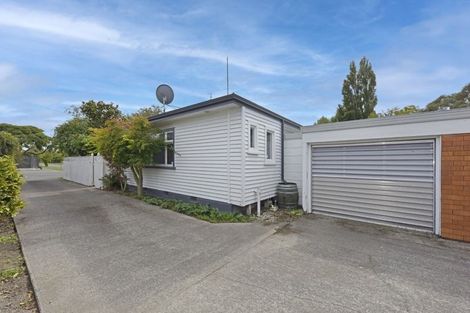 Photo of property in 42 Nortons Road, Avonhead, Christchurch, 8042