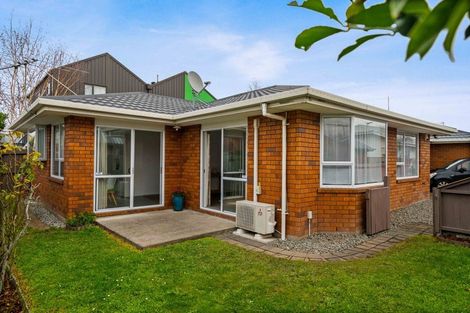Photo of property in 3/5 Broadbent Street, Riccarton, Christchurch, 8041
