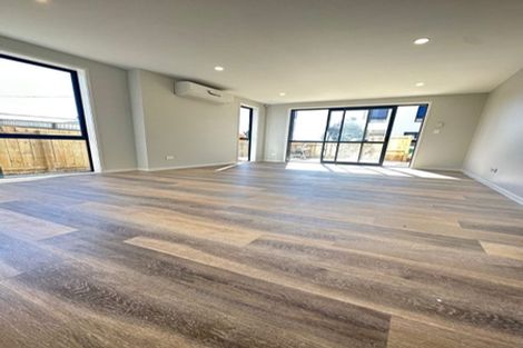 Photo of property in 365 Don Buck Road, Massey, Auckland, 0614