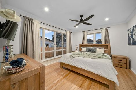 Photo of property in 83b Taikata Road, Te Atatu Peninsula, Auckland, 0610