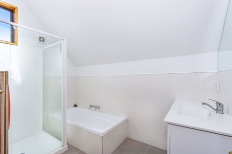 Photo of property in 27 Dovedale Avenue, Ilam, Christchurch, 8041