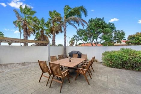Photo of property in 2 Nautilus Drive, Papamoa Beach, Papamoa, 3118