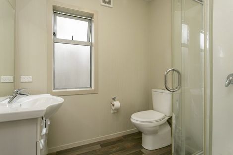 Photo of property in 18 Frederick Street, Two Mile Bay, Taupo, 3330