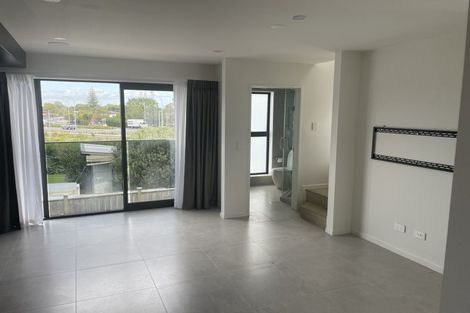 Photo of property in 8/14 Kerswill Place, Pakuranga, Auckland, 2010