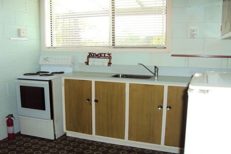 Photo of property in 122 Effingham Street, North New Brighton, Christchurch, 8083