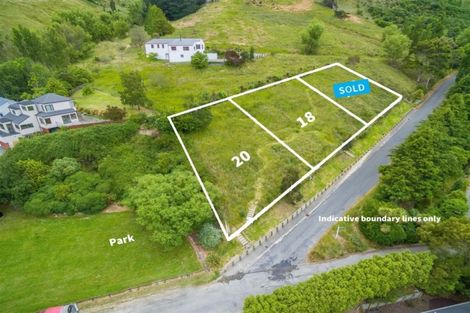 Photo of property in 18 Harmans Road, Lyttelton, 8082