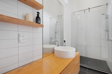 Photo of property in 426 Whitford Road, Whitford, Howick, 2571