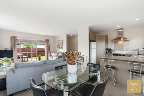 Photo of property in 15a Youngs Road, Papakura, 2110