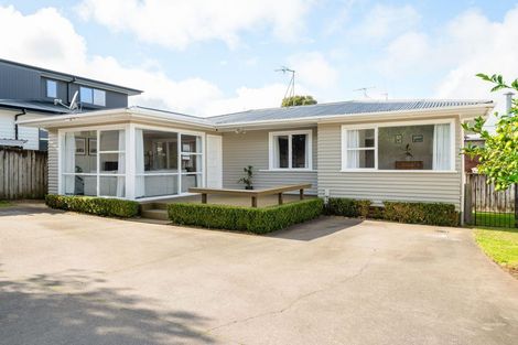 Photo of property in 4a Gibson Road, Dinsdale, Hamilton, 3204